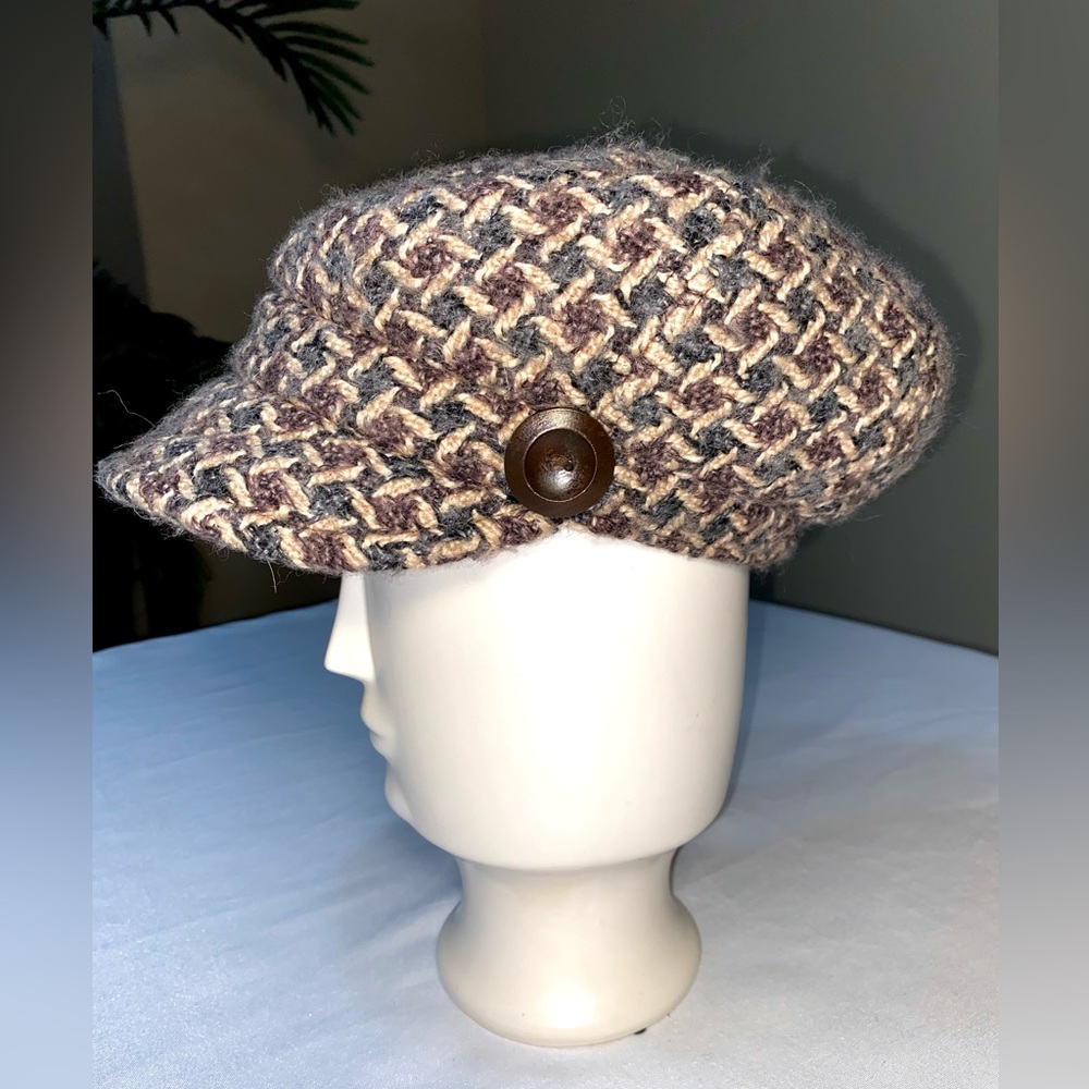 Hat Collection Eighteen Cap Womens Cabbie Newsboy Multi Colored Lined Packable